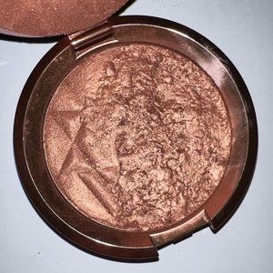 Becca blushed copper highlighter